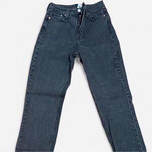 Black straight leg denim jeans
never worn slim straight and ulta high waisted